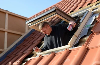Pose de fenêtres de toit Velux à Luzoir